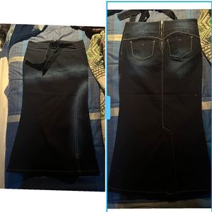 Size 12 Jean stretch skirt.